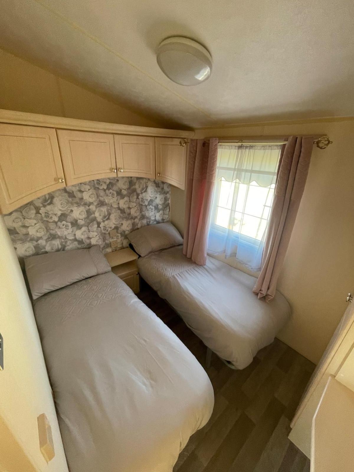 Willerby Granada 2-Bedroom Caravan, Glasgow 阿丁斯顿 外观 照片